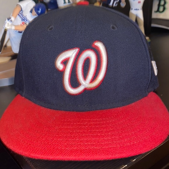 New Era Washington Nationals Fitted Size 6 7/8 - Picture 1 of 4